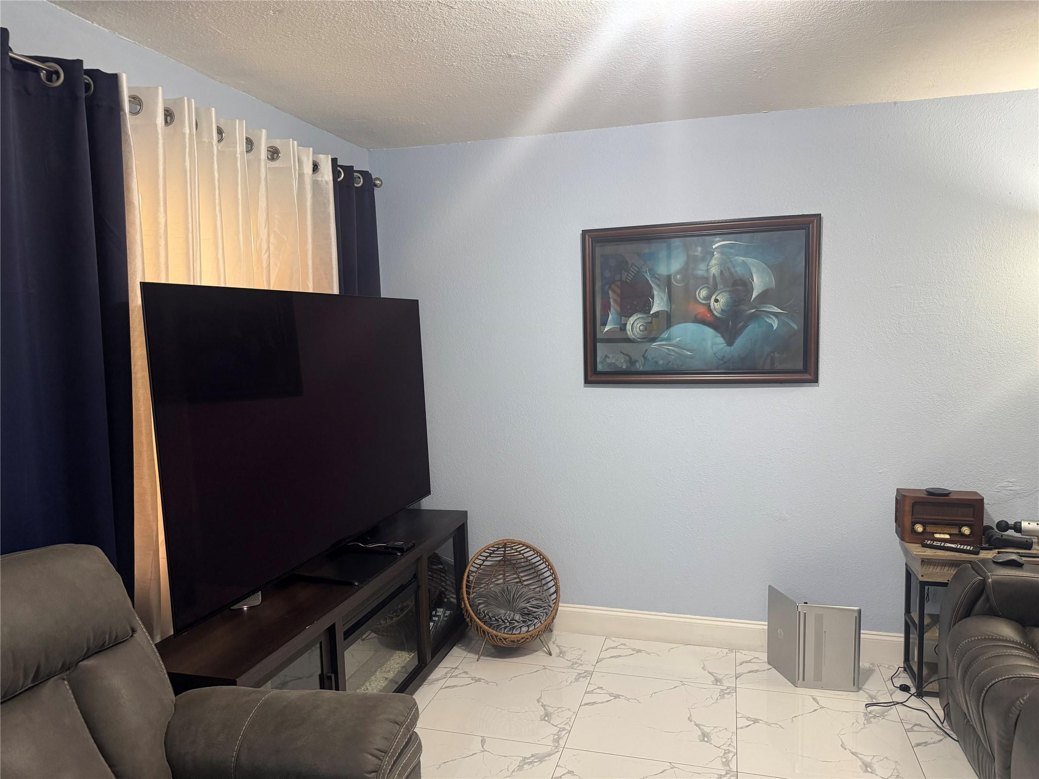 3977 West 9th Lane, Unit 4 Hialeah, FL 33012 - Photo 3 of 63 Photo 3