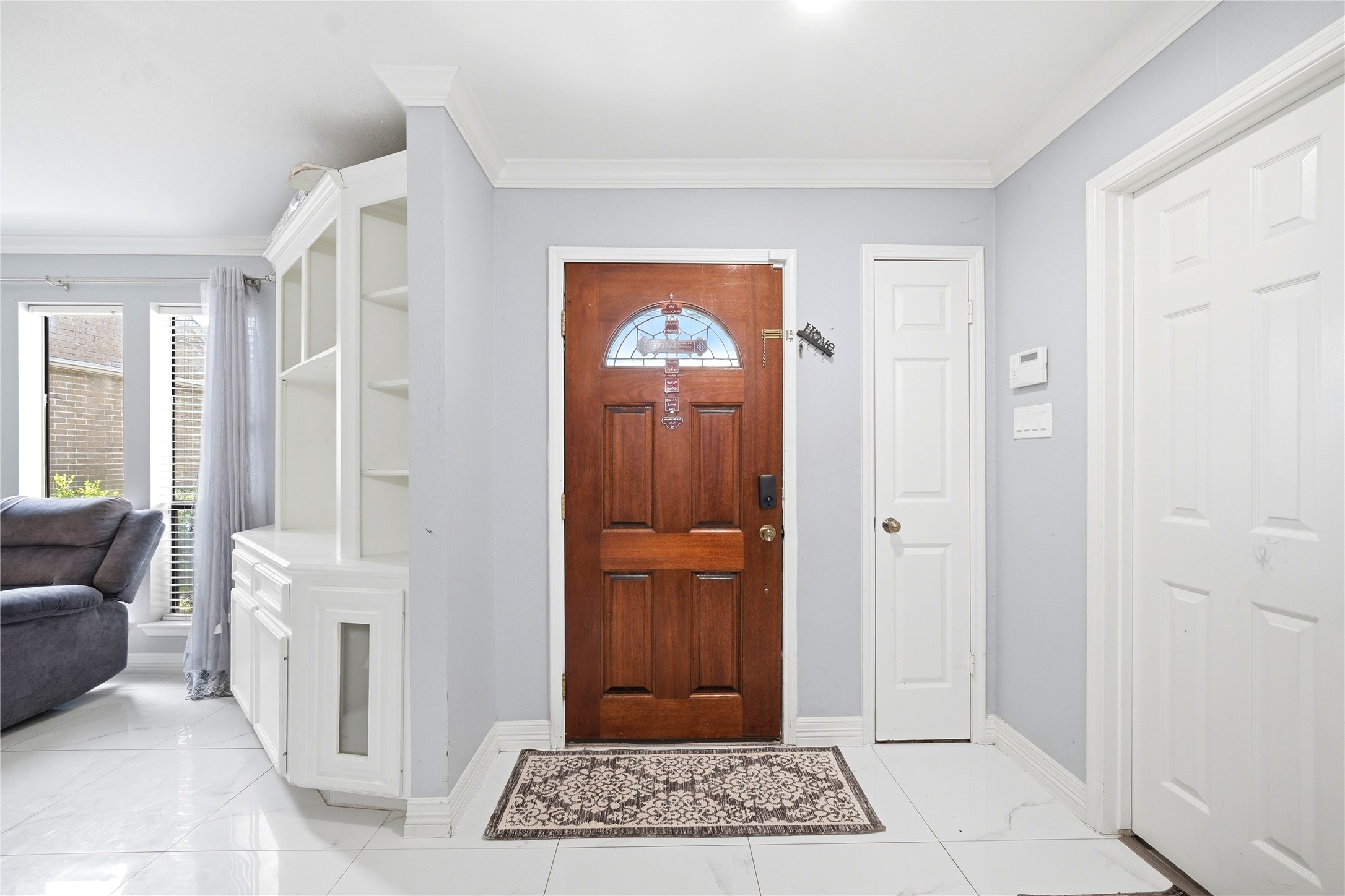 8226 Misty Ridge Lane Houston, TX 77071 - Photo 9 of 37