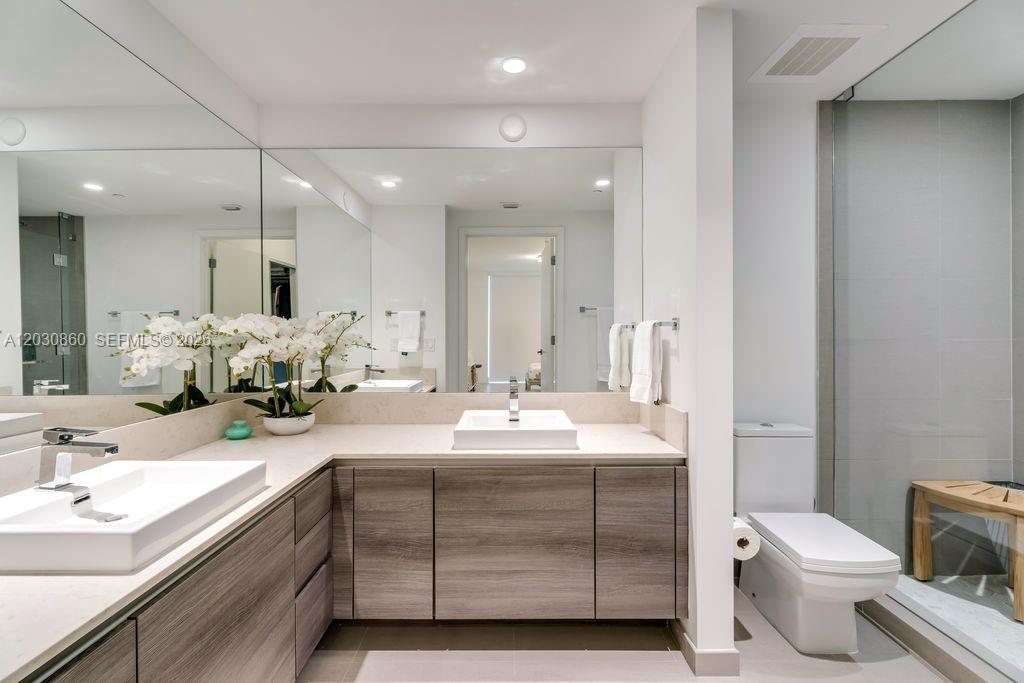 1080 Brickell Avenue, Unit 3602 Miami, FL 33131 - Photo 9 of 18