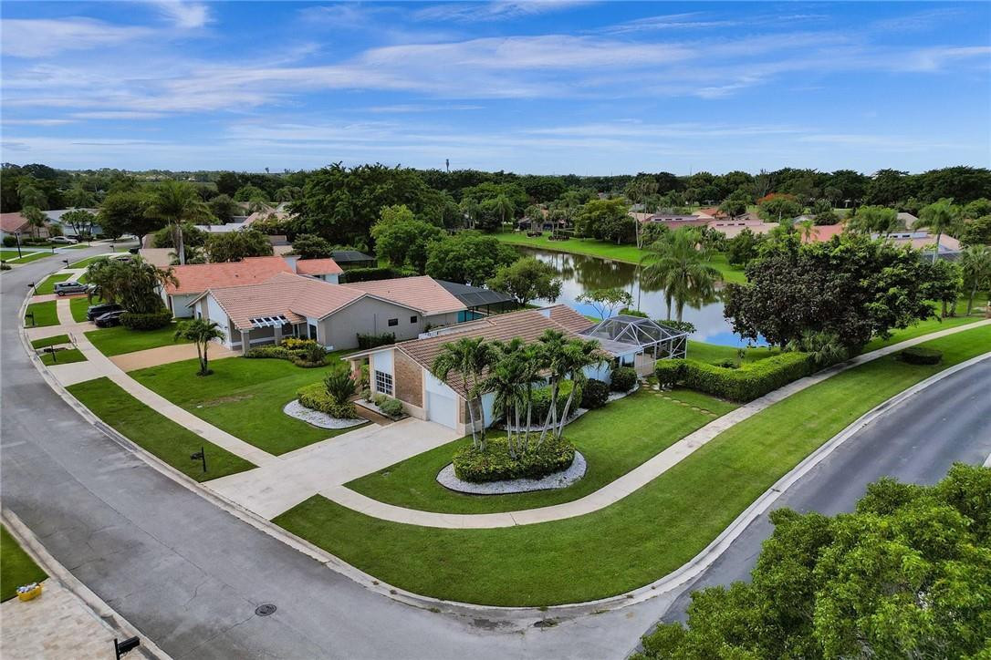 10066 Camelback Lane Boca Raton, FL 33498 - Photo 4 of 34 an aerial view of a city