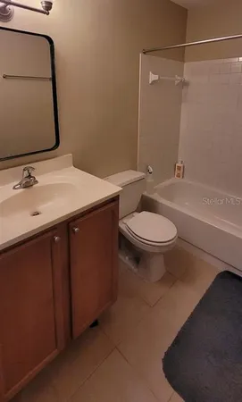 $125,000 | 302 Lake Parsons Green, Unit 102, Brandon, FL 33511