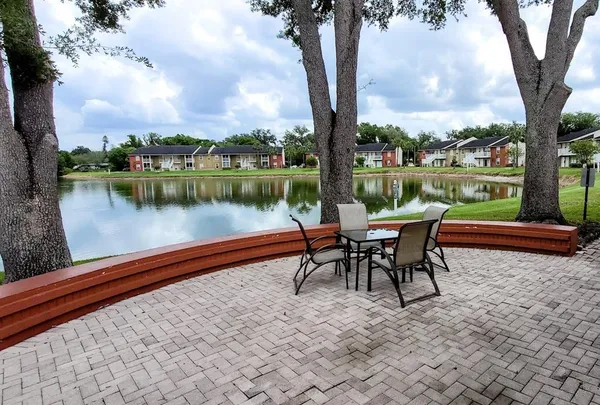 $125,000 | 302 Lake Parsons Green, Unit 102, Brandon, FL 33511