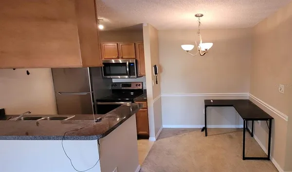 $125,000 | 302 Lake Parsons Green, Unit 102, Brandon, FL 33511