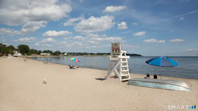a view of a golf course