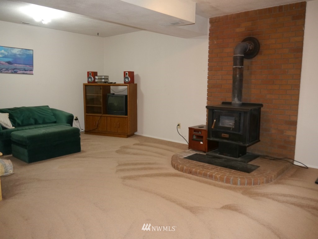 45417 Southeast Tanner Road North Bend, WA 98045 - Photo 16 of 24 Gallery Image 16