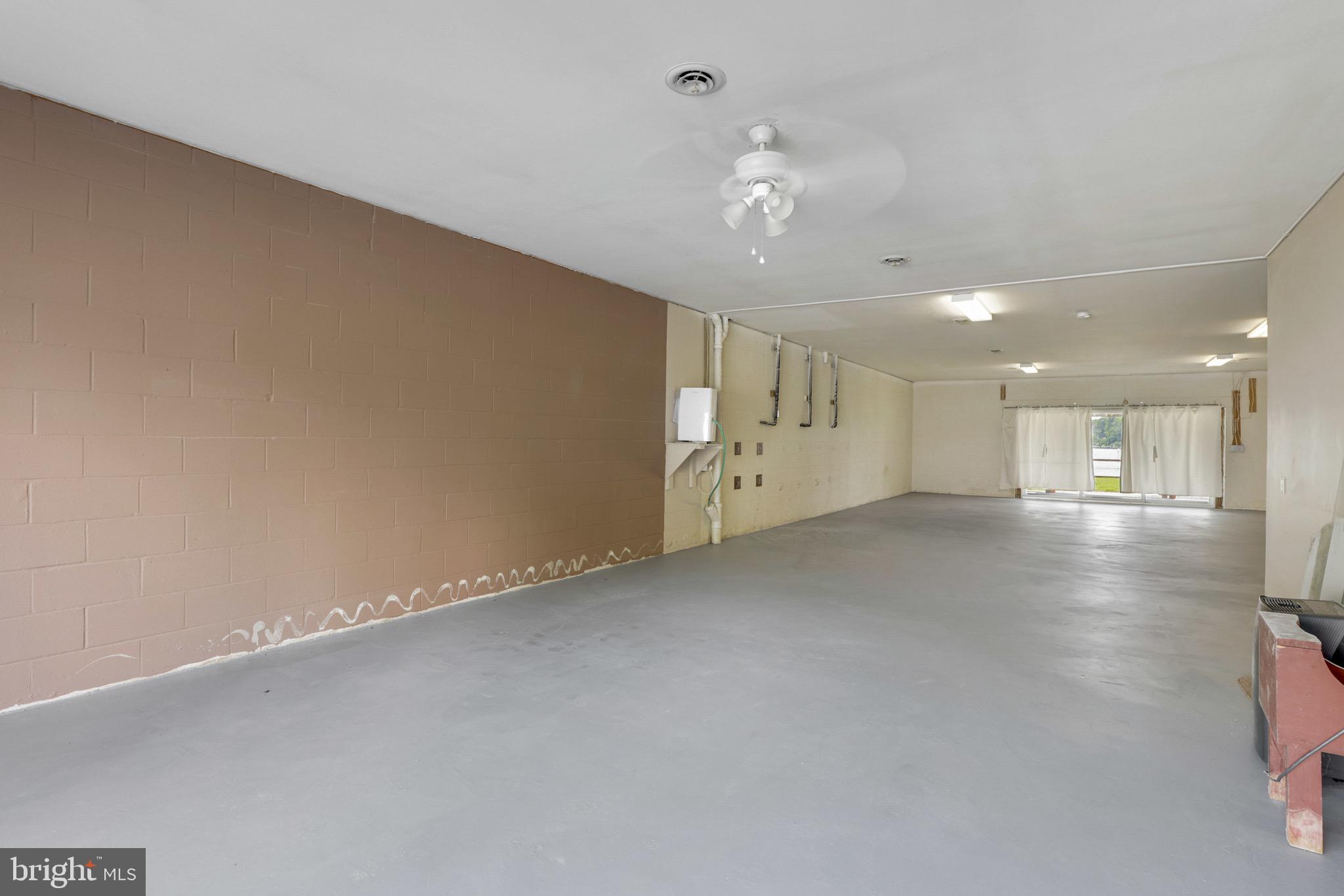 1414 Shore Road Baltimore, MD 21220 - Photo 19 of 92