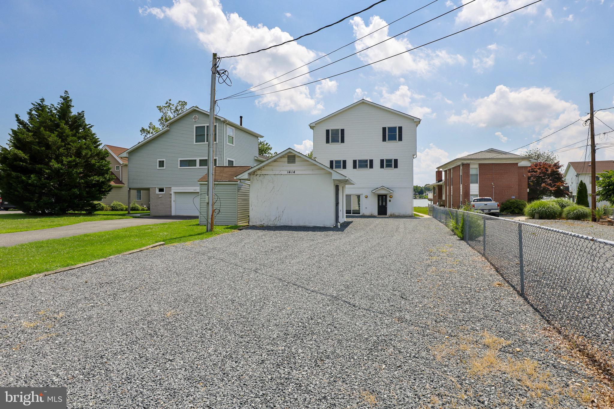 1414 Shore Road Baltimore, MD 21220 - Photo 4 of 92