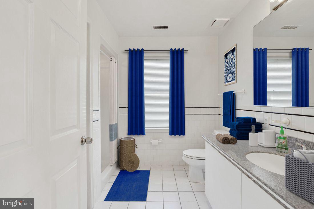 1414 Shore Road Baltimore, MD 21220 - Photo 35 of 92