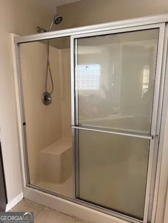 a bathroom with bathtub