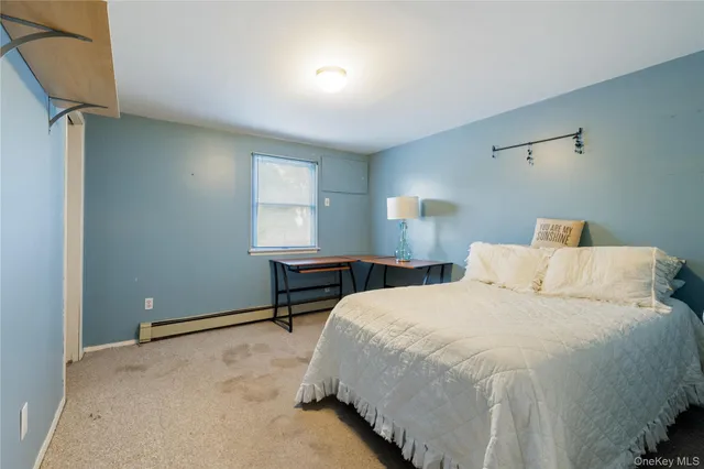 $899,000 | 959 North 5th Street, New Hyde Park, NY 11040