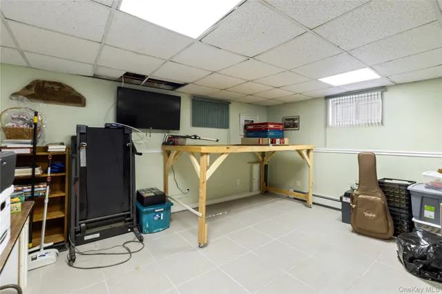 $899,000 | 959 North 5th Street, New Hyde Park, NY 11040