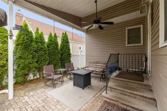 $899,000 | 959 North 5th Street, New Hyde Park, NY 11040