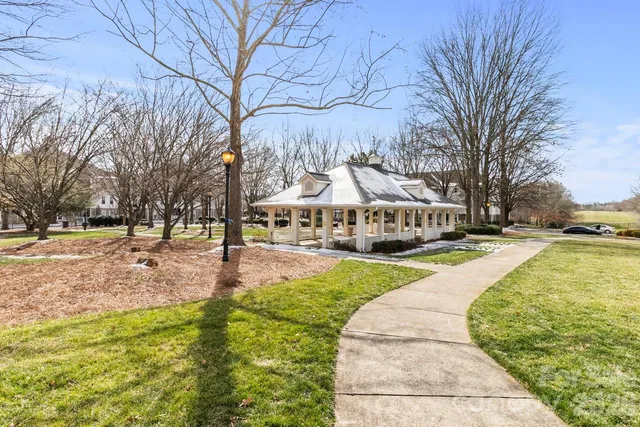 $289,900 | 18001 Delmas Drive, Unit 3C, Cornelius, NC 28031