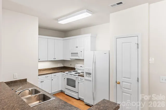 $289,900 | 18001 Delmas Drive, Unit 3C, Cornelius, NC 28031