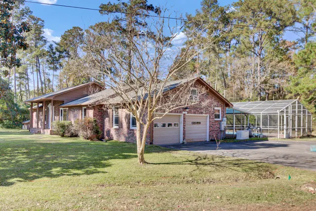 $429,900 | 139 Pecan Drive, Summerville, SC 29483