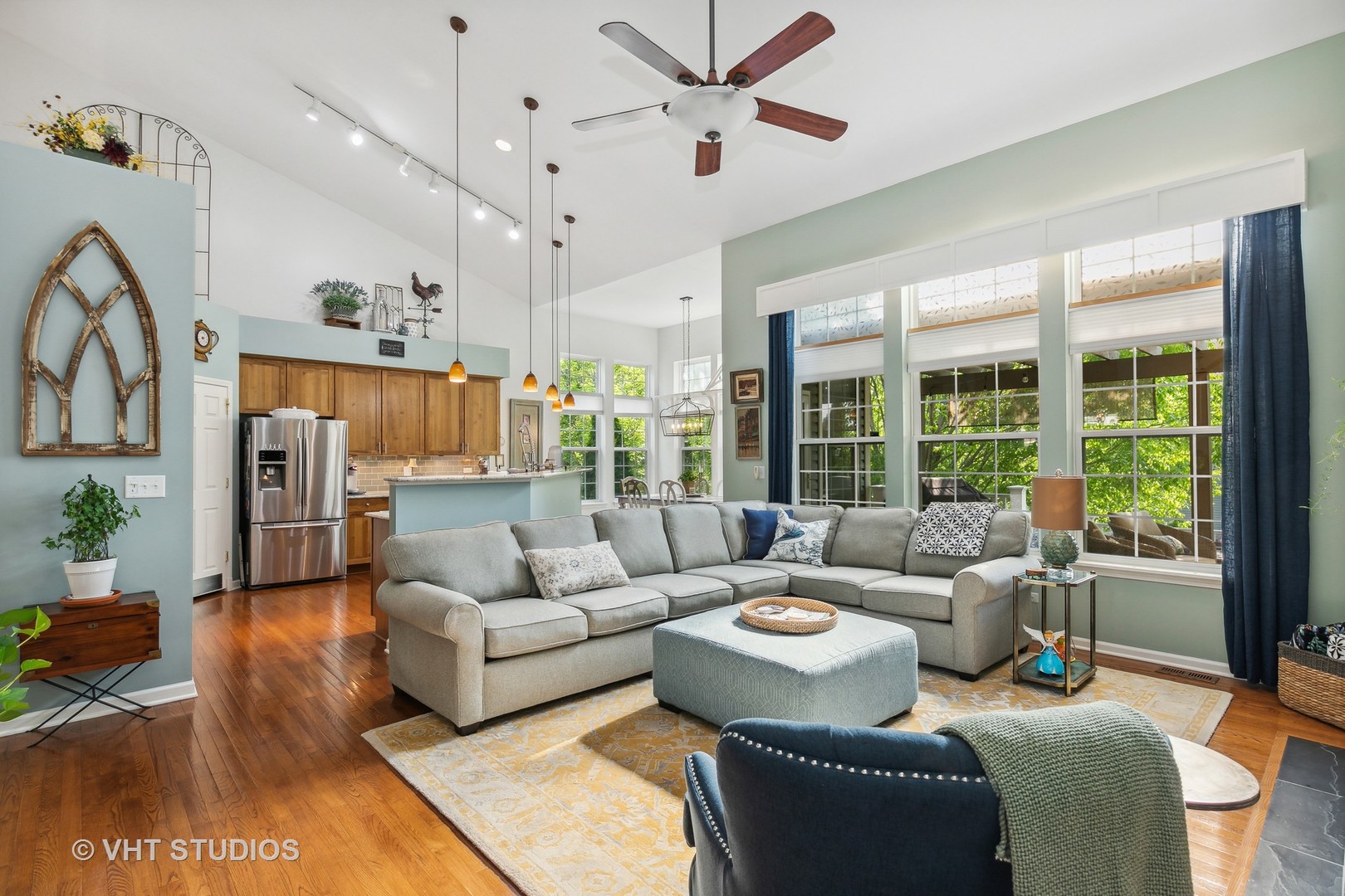 385 Sterling Circle Cary, IL 60013 - Photo 7 of 31 a living room with furniture and a large window