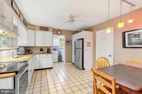 $799,999 | 841 Ivy Road, Ambler, PA 19002