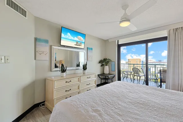 $329,000 | 205 74th Avenue North, Unit 1501, Myrtle Beach, SC 29572