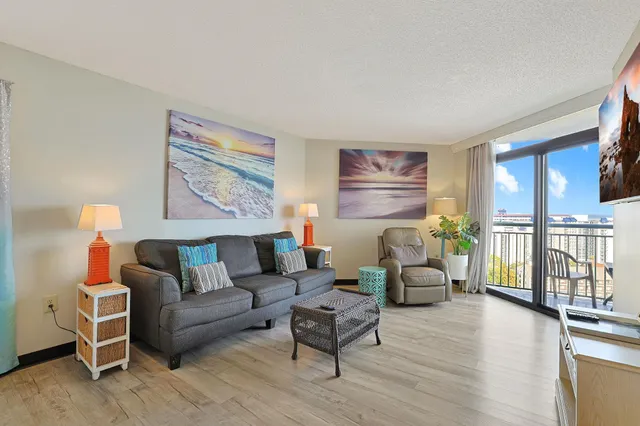 $329,000 | 205 74th Avenue North, Unit 1501, Myrtle Beach, SC 29572