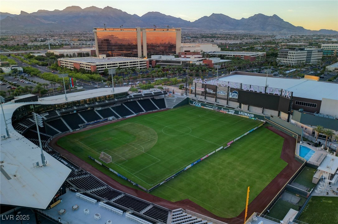 209 Surtees Point Street Las Vegas, NV 89144 - Photo 8 of 73