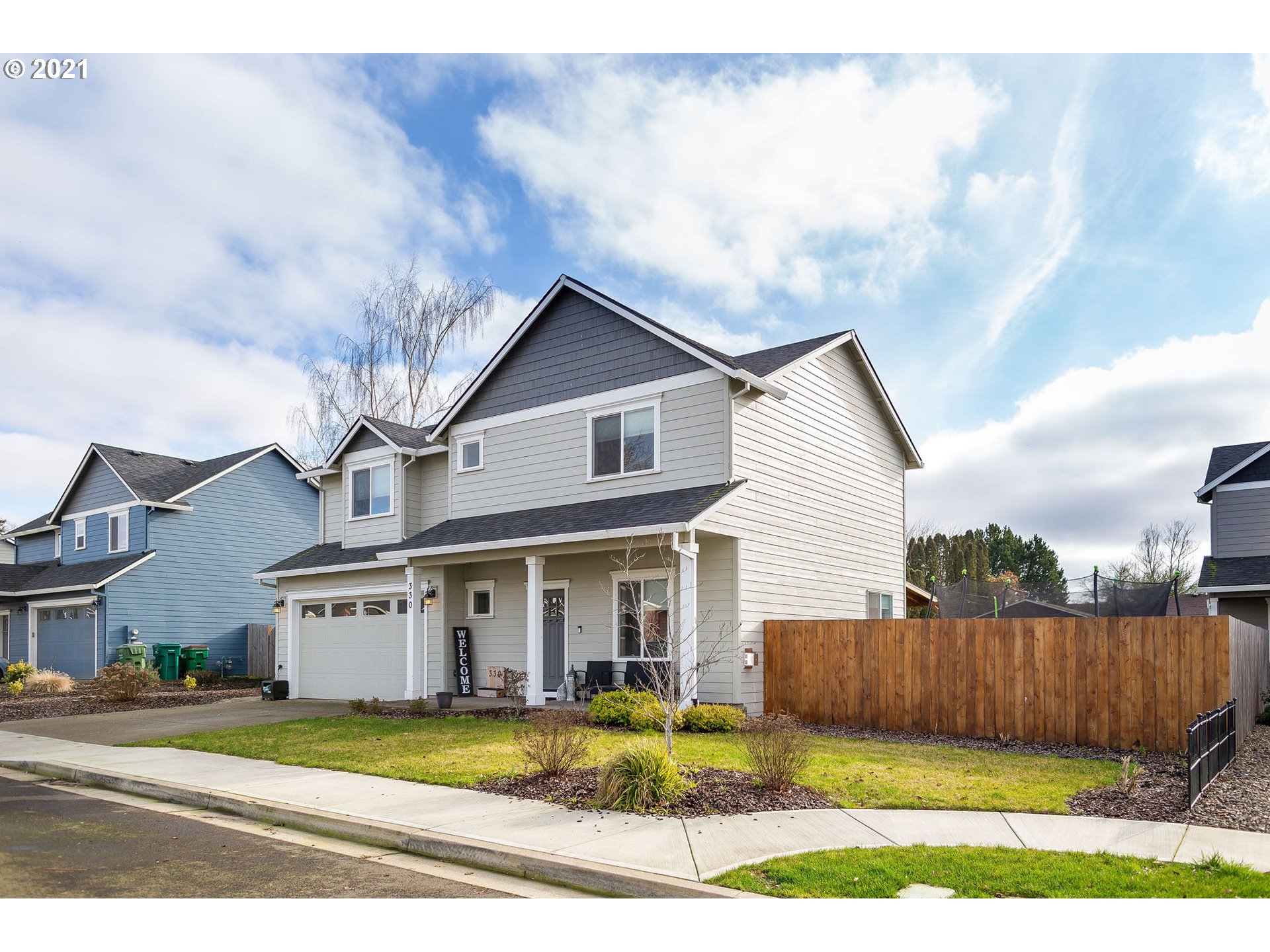 330 Rentfro Way Newberg, OR 97132 - Photo 2 of 31 Gallery Image 2