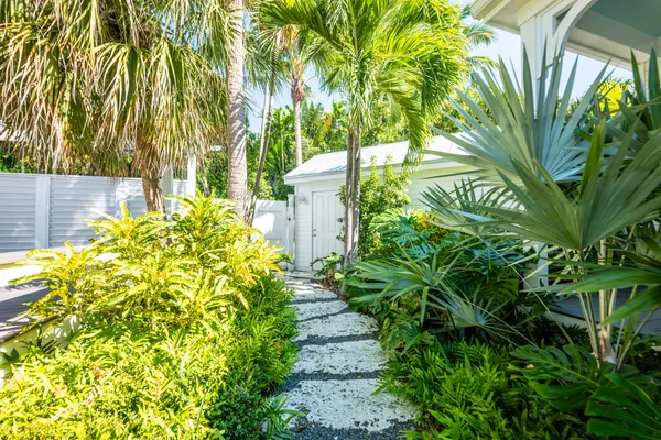 $7,495,000 | 616 Eaton Street, Key West, FL 33040