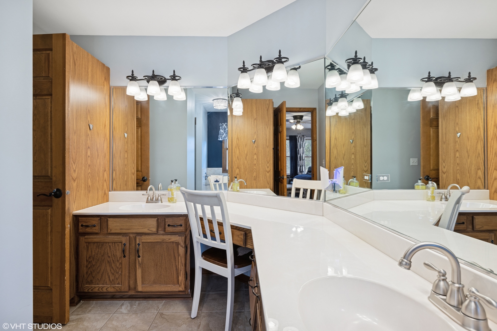 1177 Dovercliff Way Crystal Lake, IL 60014 - Photo 16 of 32 a spacious bathroom with a sink double vanity and a mirror