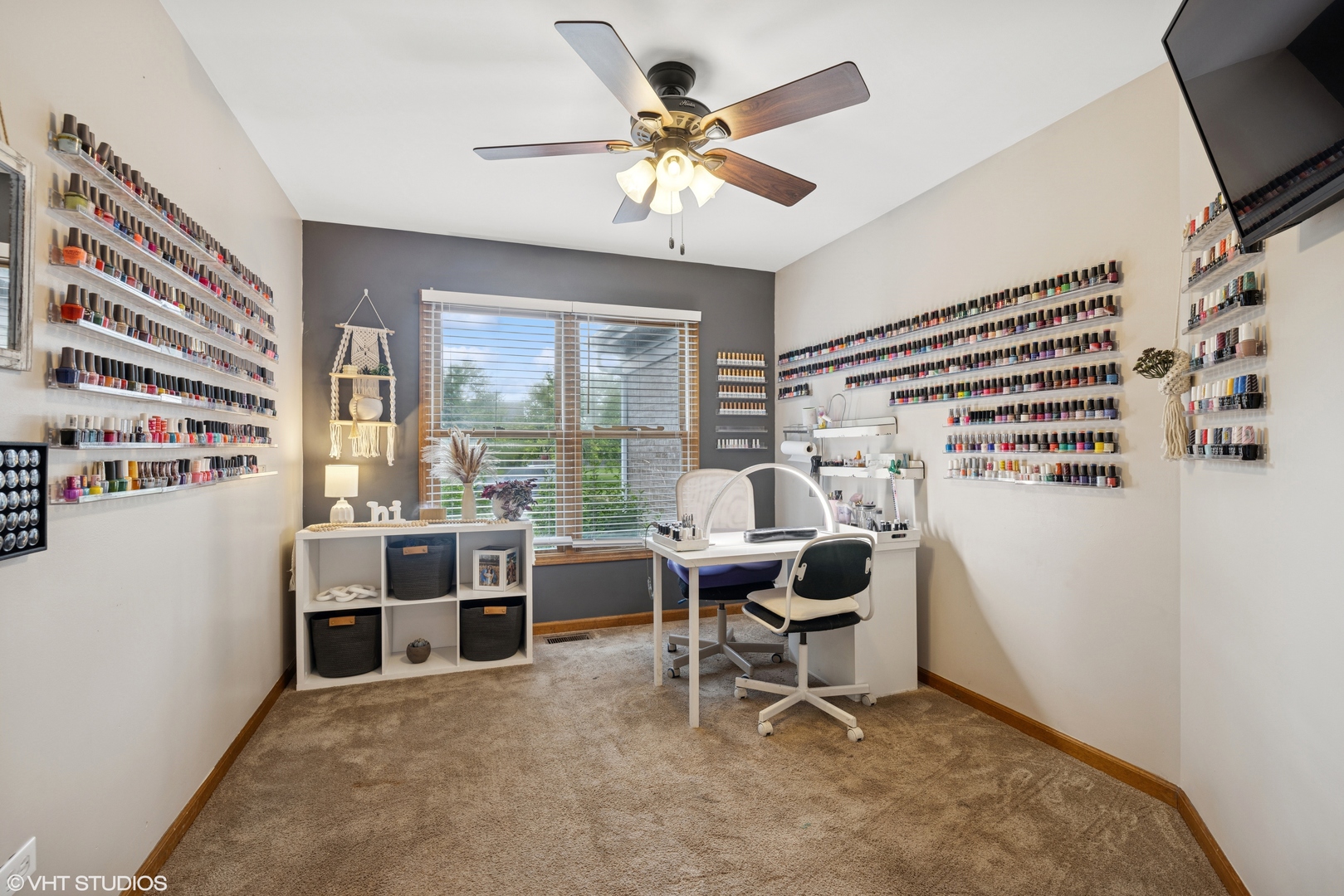 1177 Dovercliff Way Crystal Lake, IL 60014 - Photo 6 of 32 a view of a workspace with furniture and a window