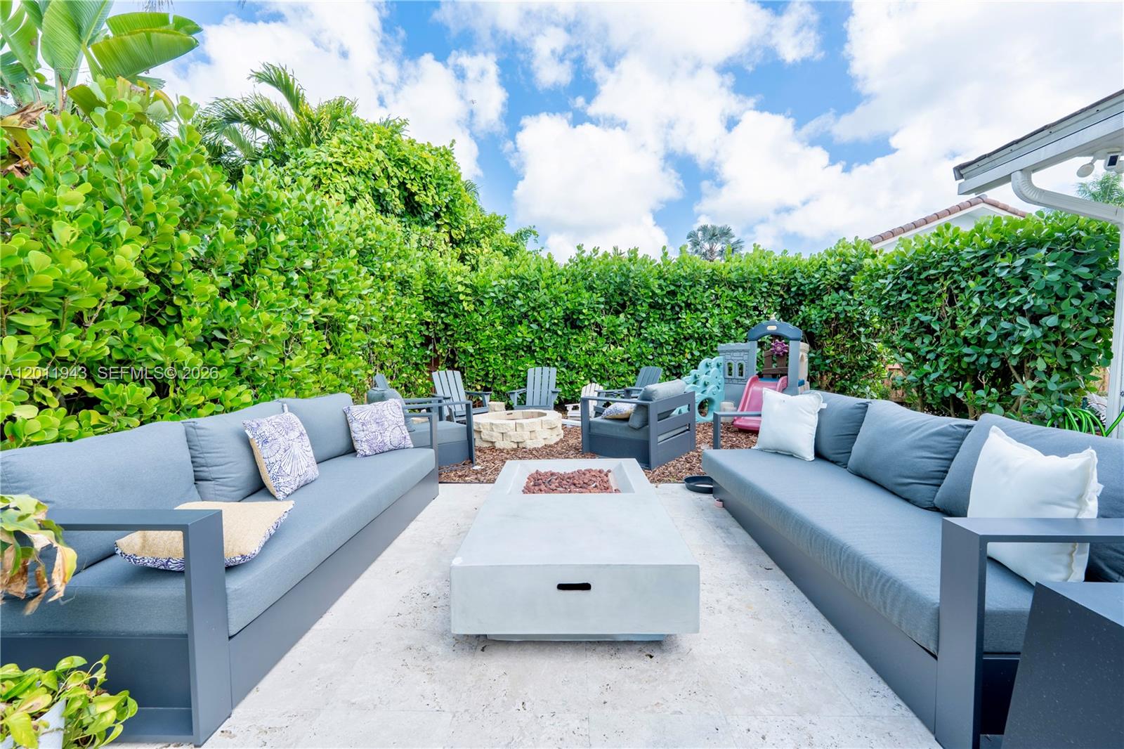 10461 Southwest 121st Street Miami, FL 33176 - Photo 30 of 43