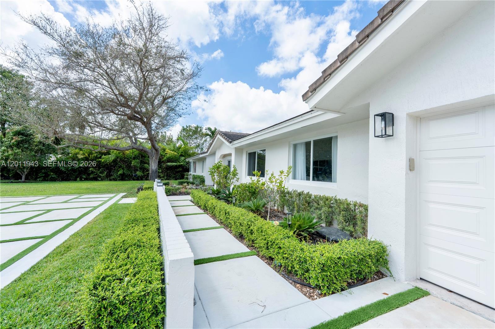10461 Southwest 121st Street Miami, FL 33176 - Photo 3 of 43