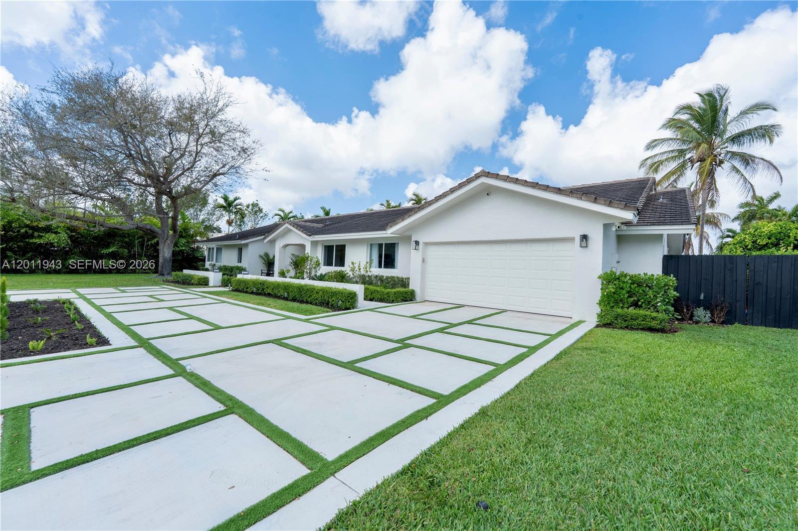 10461 Southwest 121st Street Miami, FL 33176 - Photo 4 of 43