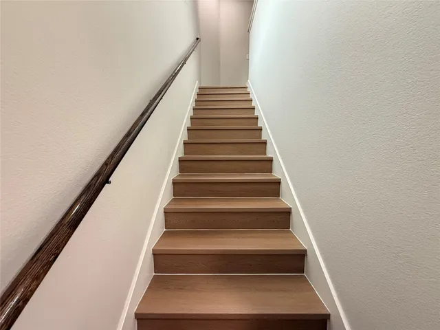 $2,290 | 1922 Tasmanian Tiger Trace, Austin, TX 78728