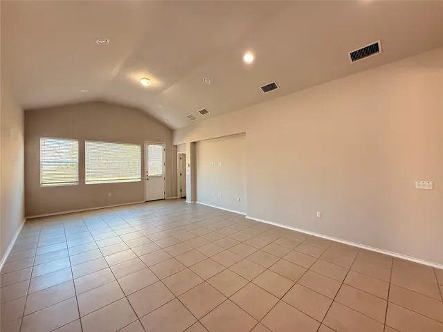 $2,290 | 1922 Tasmanian Tiger Trace, Austin, TX 78728