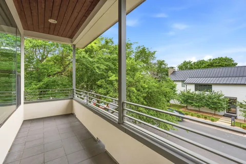 $925,000 | 1307 Clifford Avenue, Austin, TX 78702