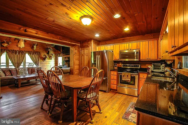 $264,900 | 1755 Cranesville Road, Terra Alta, WV 26764