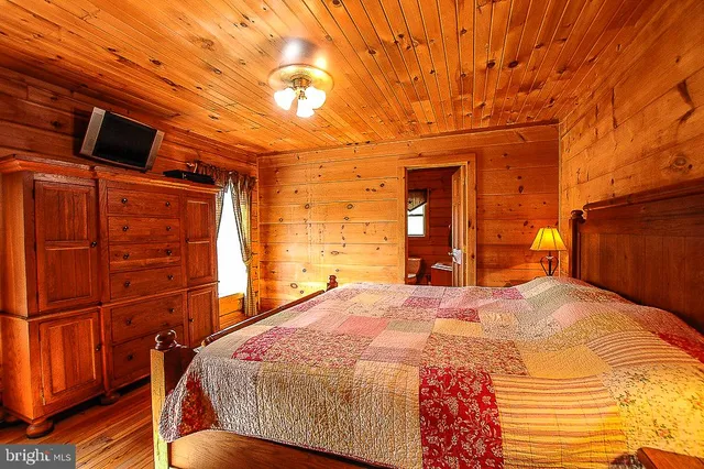 $264,900 | 1755 Cranesville Road, Terra Alta, WV 26764