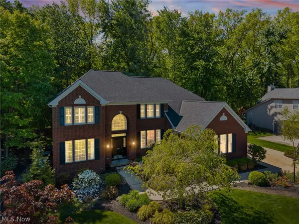 $650,000 | 37903 Heron Lane, Avon, OH 44011