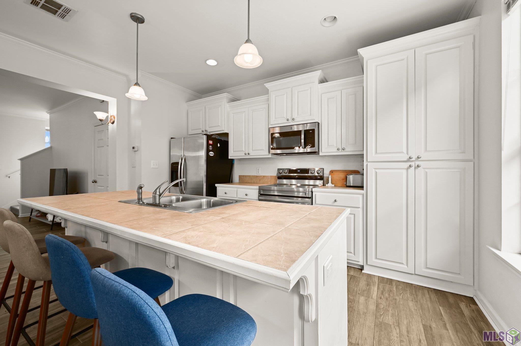 2403 Brightside Drive, Unit 6 Baton Rouge, LA 70820 - Photo 7 of 21 Gallery Image 7