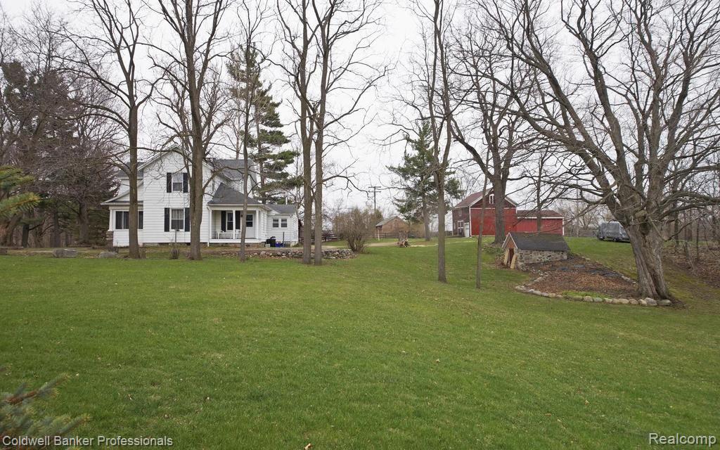 11250 Toma Road Pinckney, MI 48169 - Photo 24 of 30 24-photo-web-1024x640-174469.jpg