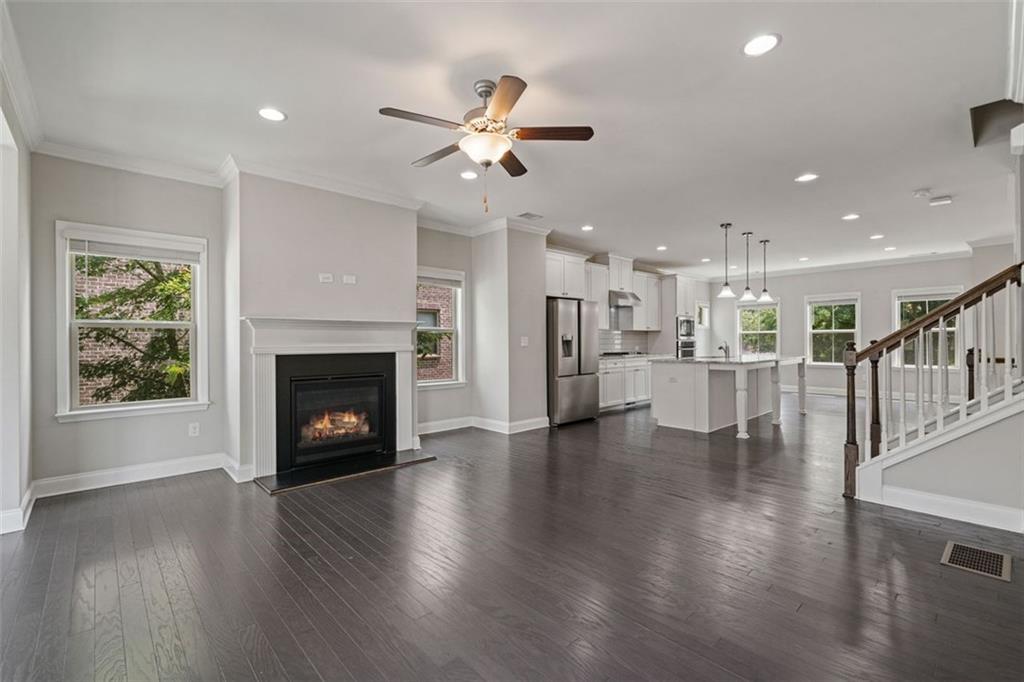 1463 Edgebrook Court Northeast, Unit 14 Atlanta, GA 30329 - Photo 12 of 35