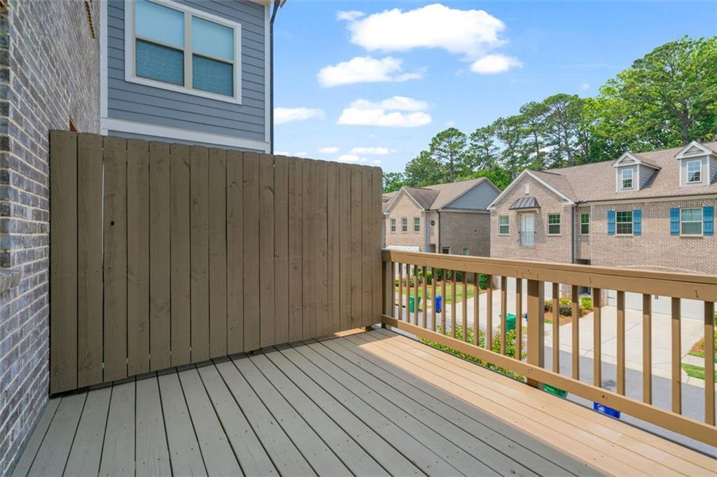 1463 Edgebrook Court Northeast, Unit 14 Atlanta, GA 30329 - Photo 18 of 35