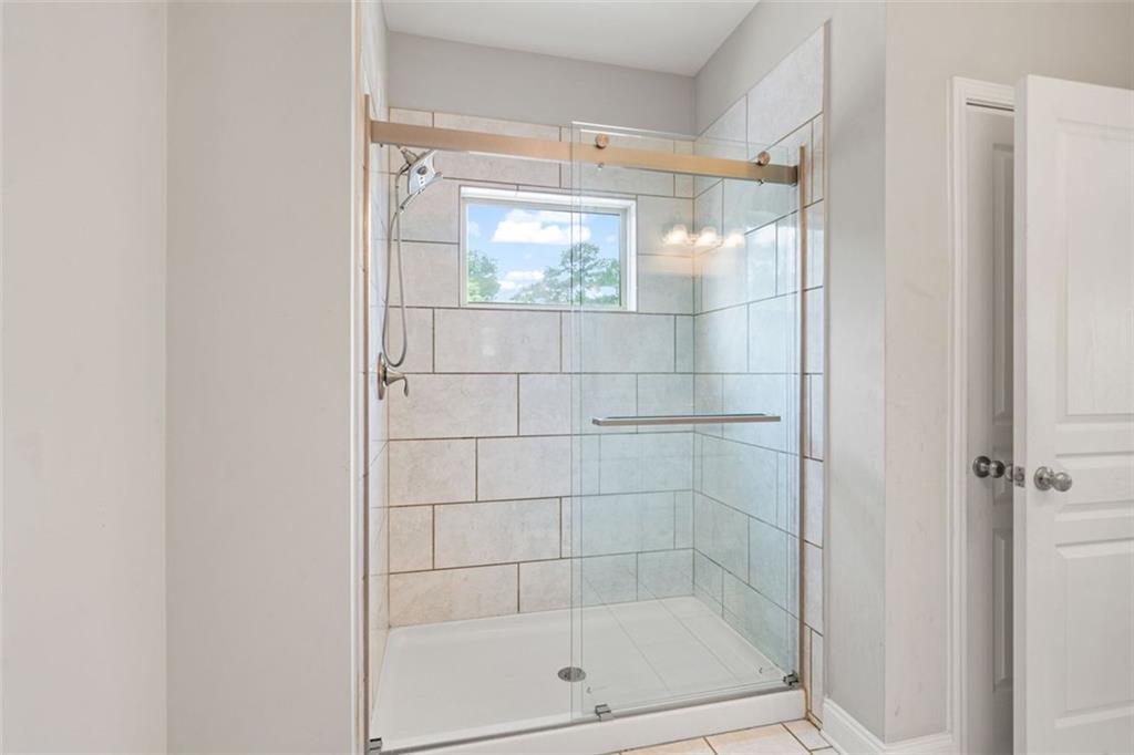 1463 Edgebrook Court Northeast, Unit 14 Atlanta, GA 30329 - Photo 25 of 35