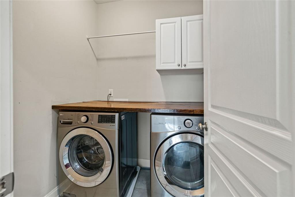 1463 Edgebrook Court Northeast, Unit 14 Atlanta, GA 30329 - Photo 26 of 35