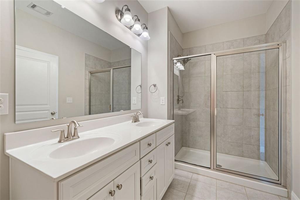 1463 Edgebrook Court Northeast, Unit 14 Atlanta, GA 30329 - Photo 28 of 35