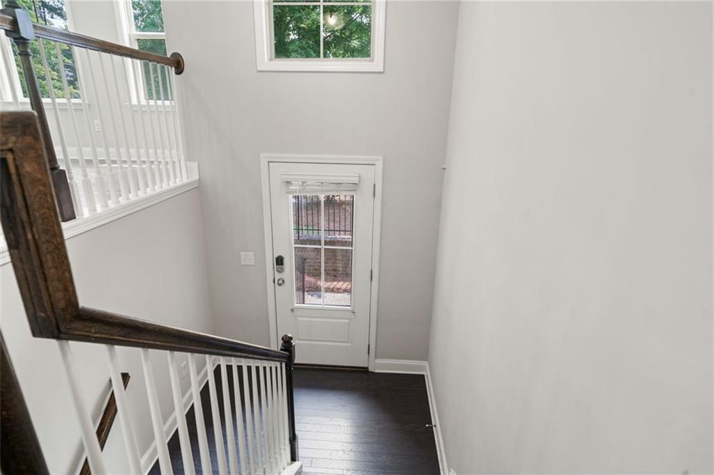 1463 Edgebrook Court Northeast, Unit 14 Atlanta, GA 30329 - Photo 4 of 35