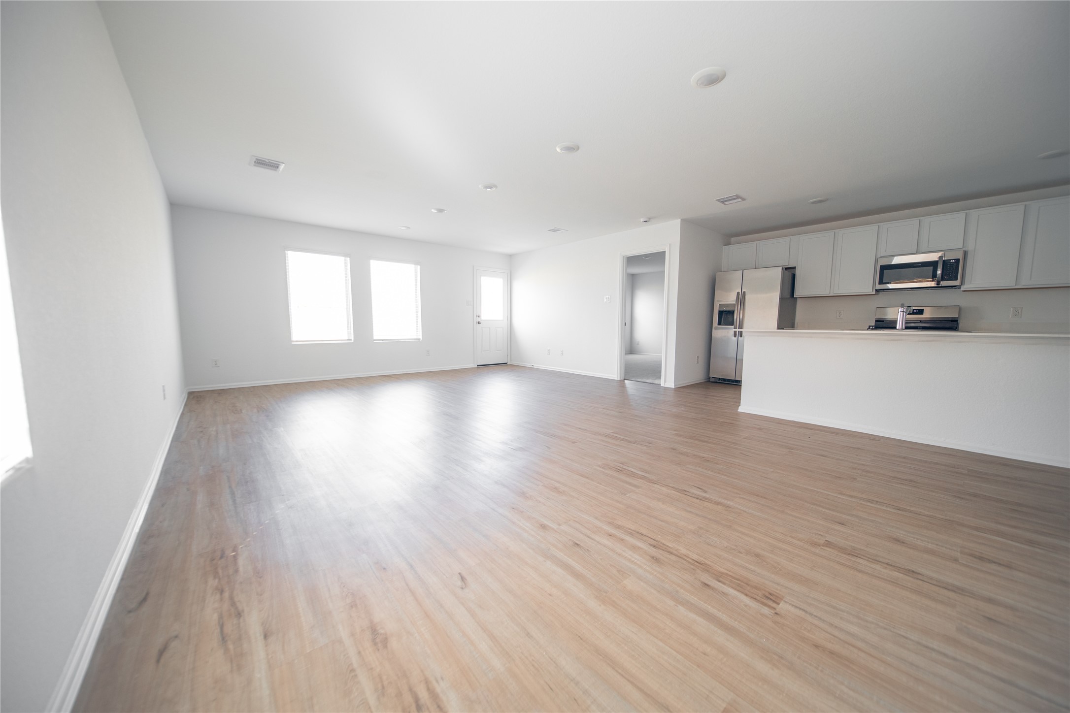 9530 Brookside Point Drive Baytown, TX 77521 - Photo 4 of 19