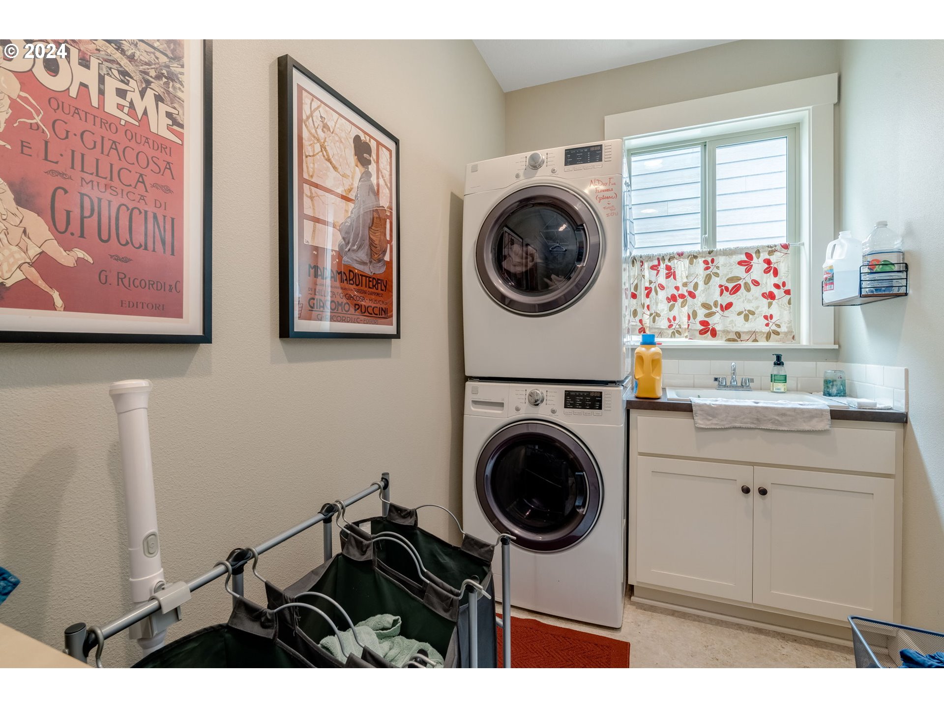 15057 Southeast Glenbrook Road Happy Valley, OR 97015 - Photo 27 of 43 a utility room with dryer and washer