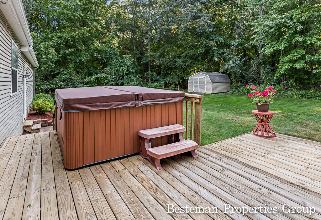549 North Peterson Road Muskegon, MI 49445 - Photo 41 of 55 549Peterson14Lores