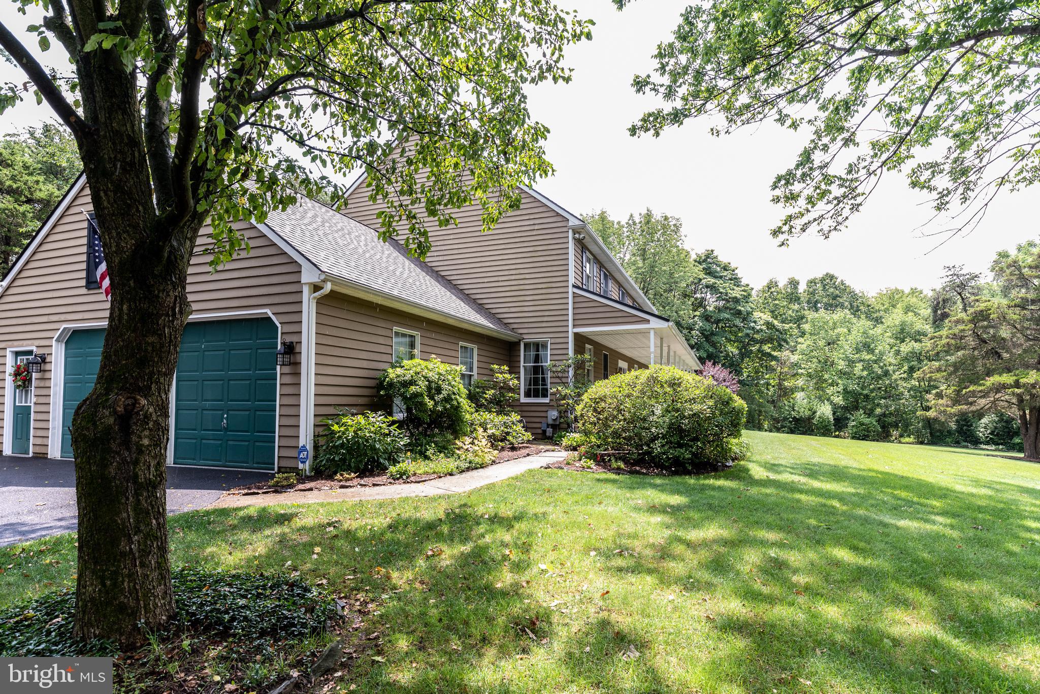 448 Ridge Road Telford, PA 18969 - Photo 4 of 56