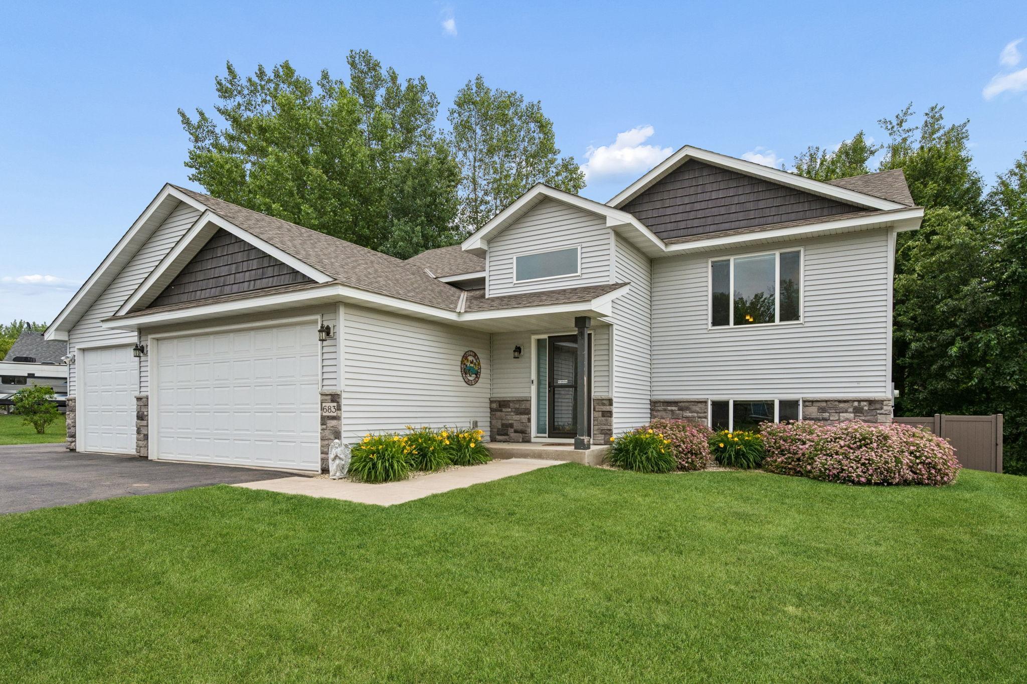 683 Elins Lake Road Cambridge, MN 55008 - Photo 3 of 46